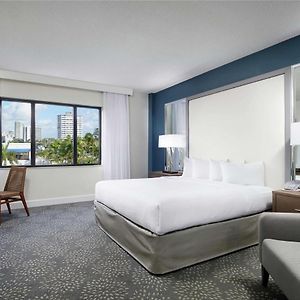 Studio Room One King Bed Courtyard Marina Building